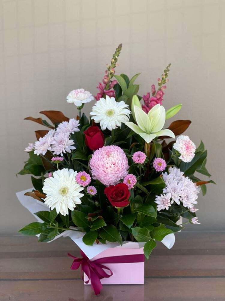 Designer`s Choice Bright Arrangement