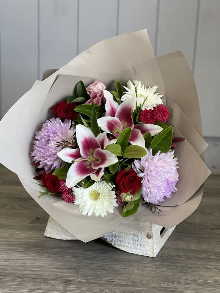 Designer`s Choice Valentine`s Day Bouquet 