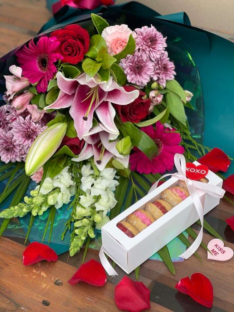 Designer`s Choice BQ + Sweet Treats Melting Moments Bundle 