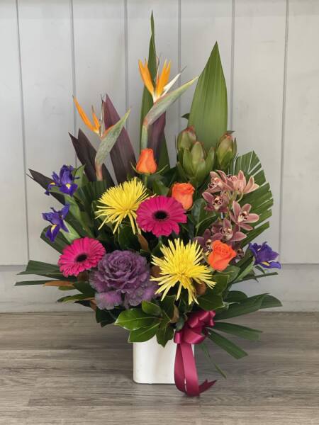 Seasonal Premium Floral Arrangement